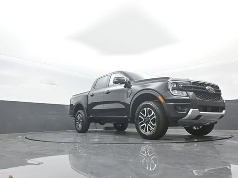 New 2025 Ford Ranger Lariat w/ FX4 Off-Road Package image 29