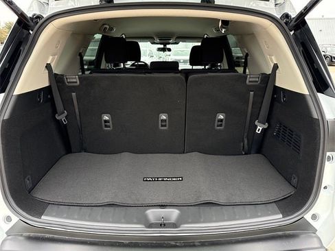 New 2026 Nissan Pathfinder SV image 12