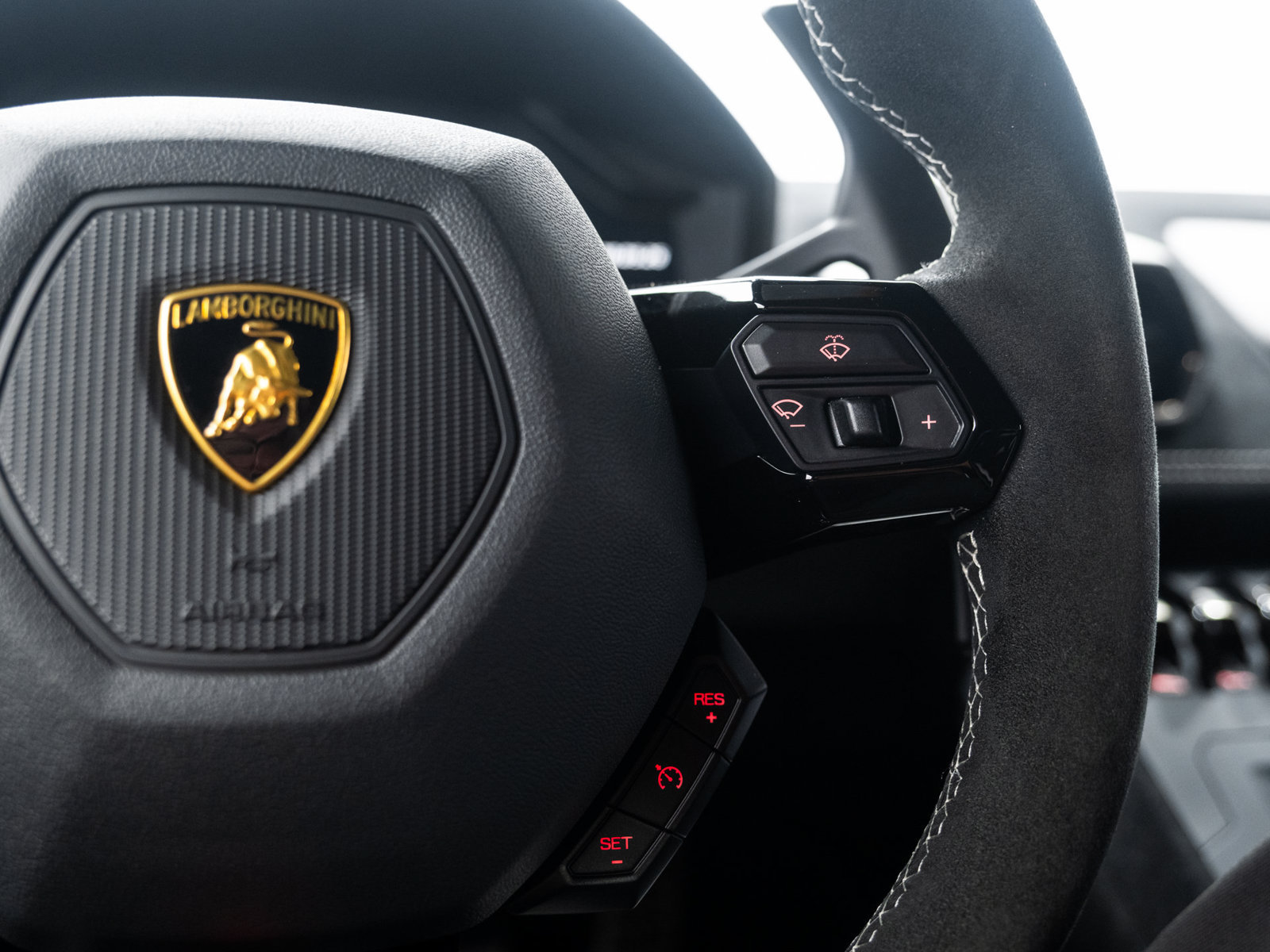 Used 2022 Lamborghini Huracan STO RWD image 51
