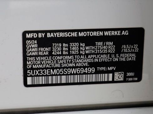 Used 2025 BMW X7 M60i image 25