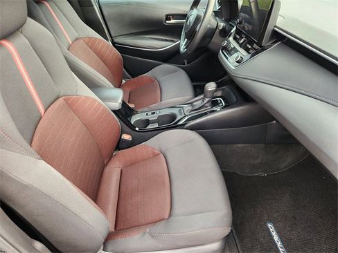 Used 2024 Toyota Corolla SE image 14
