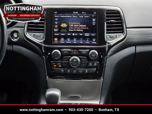 Used 2022 Jeep Grand Cherokee Laredo X RWD image 12
