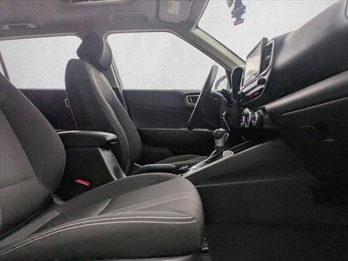 Used 2022 Hyundai Venue SEL image 20