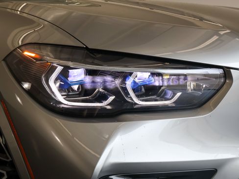 Used 2022 BMW X5 M w/ Competition Package 2 AWD/4WD image 52