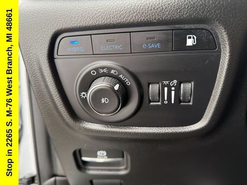 Used 2024 Jeep Grand Cherokee Overland w/ Advanced Protech Group III AWD/4WD image 32