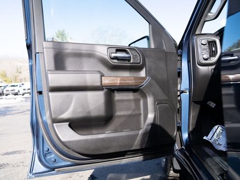 Used 2022 Chevrolet Silverado 1500 LT image 19