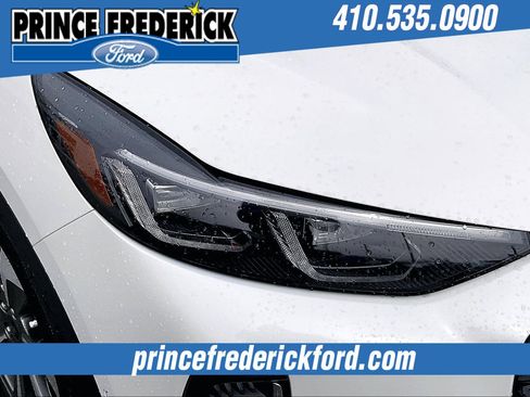 Used 2023 Ford Escape Platinum w/ Premium Technology Package image 27