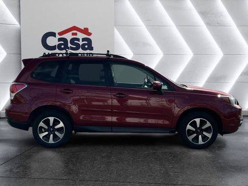 Used 2018 Subaru Forester 2.5i Premium w/ All-Weather Package image 12