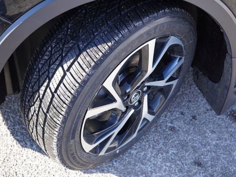 Used 2018 Toyota C-HR XLE image 13