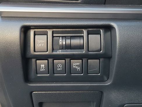 Used 2023 Subaru Crosstrek 2.5i Limited AWD/4WD image 23