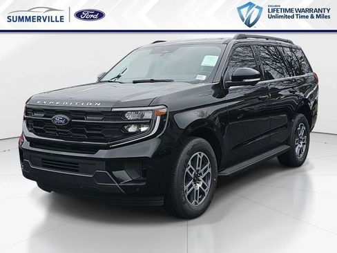 New 2026 Ford Expedition Active image 9