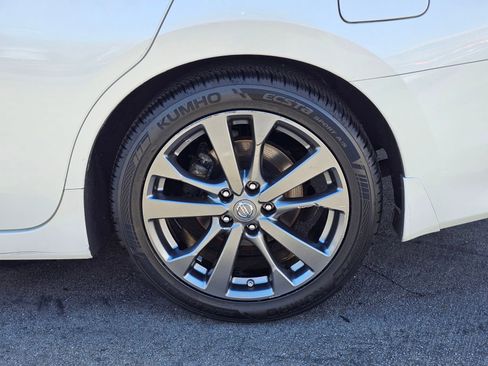 Used 2018 Nissan Altima 2.5 SR w/ SR Special Edition image 9