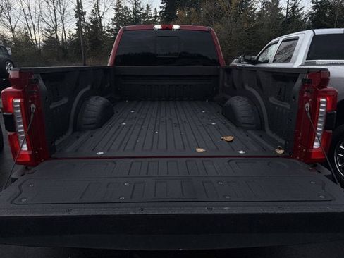 Used 2023 Ford F350 Lariat w/ Chrome Package image 32