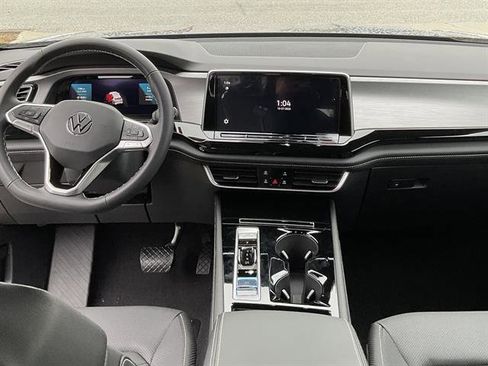 New 2026 Volkswagen Atlas Cross Sport SE image 10