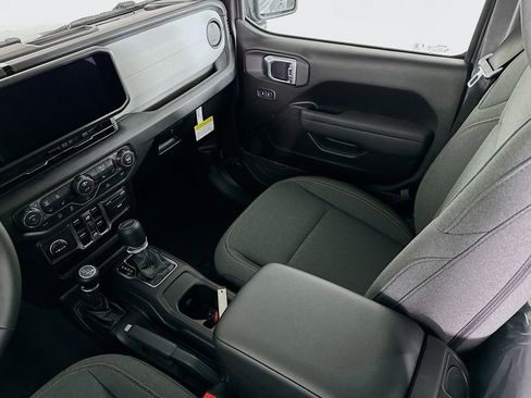 New 2026 Jeep Gladiator Sport image 31