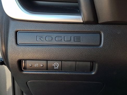 Certified 2023 Nissan Rogue S AWD/4WD image 25