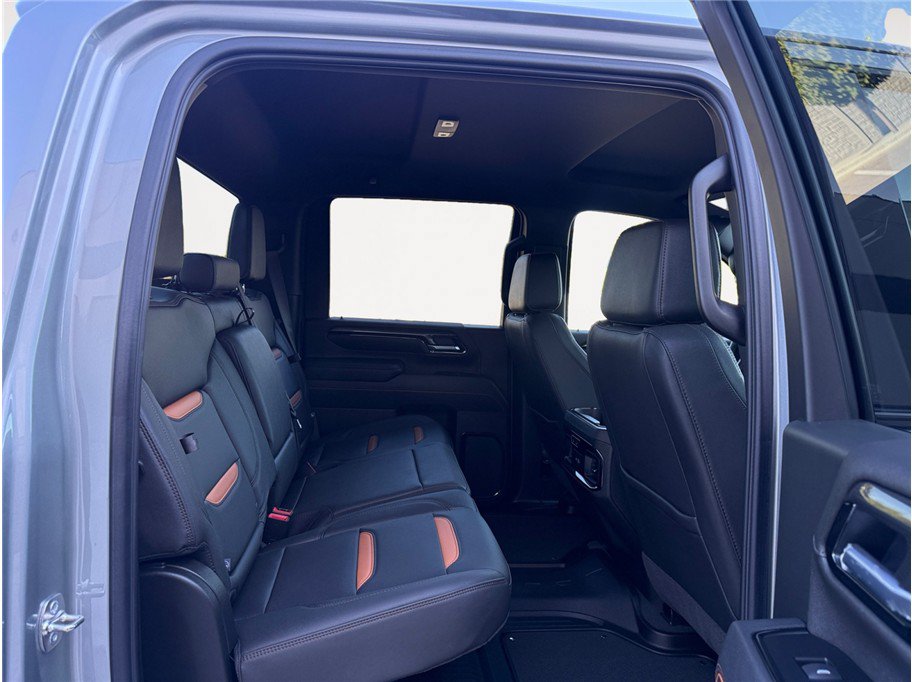 Used 2026 GMC Sierra 2500 AT4 AWD/4WD image 13