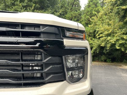 New 2026 Chevrolet Silverado 2500 Custom w/ Custom Value Package AWD/4WD image 15