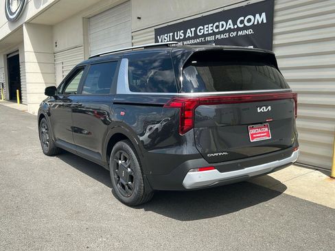 New 2026 Kia Carnival EX image 6