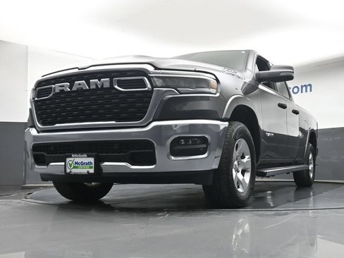 Used 2025 RAM 1500 Big Horn AWD/4WD image 7