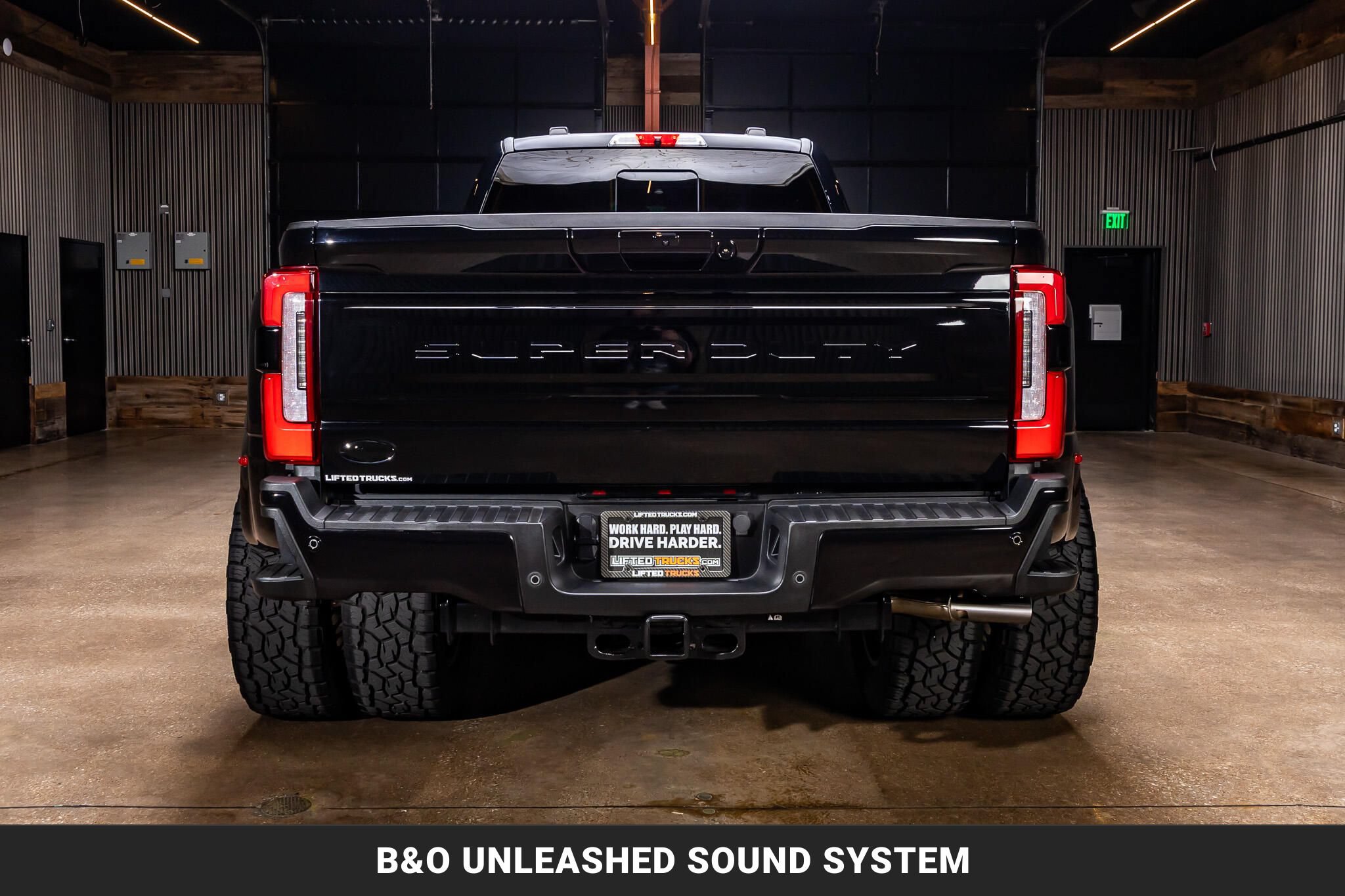 Used 2025 Ford F350 Platinum w/ FX4 Off-Road Package AWD/4WD image 7