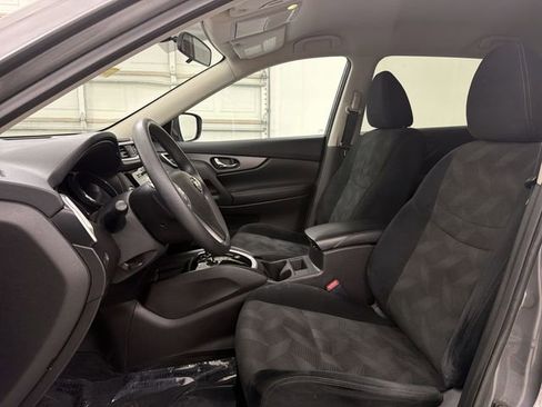 Used 2015 Nissan Rogue SV image 20