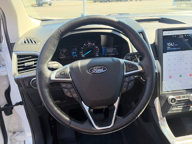 Used 2022 Ford Edge Titanium AWD/4WD image 24