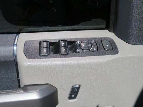 Used 2022 Ford F250 XLT w/ XLT Value Package image 10