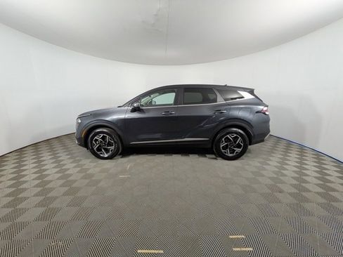 Used 2023 Kia Sportage LX image 18