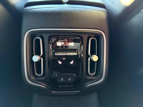 Used 2021 Aston Martin DBX Sport Utility 4D image 18