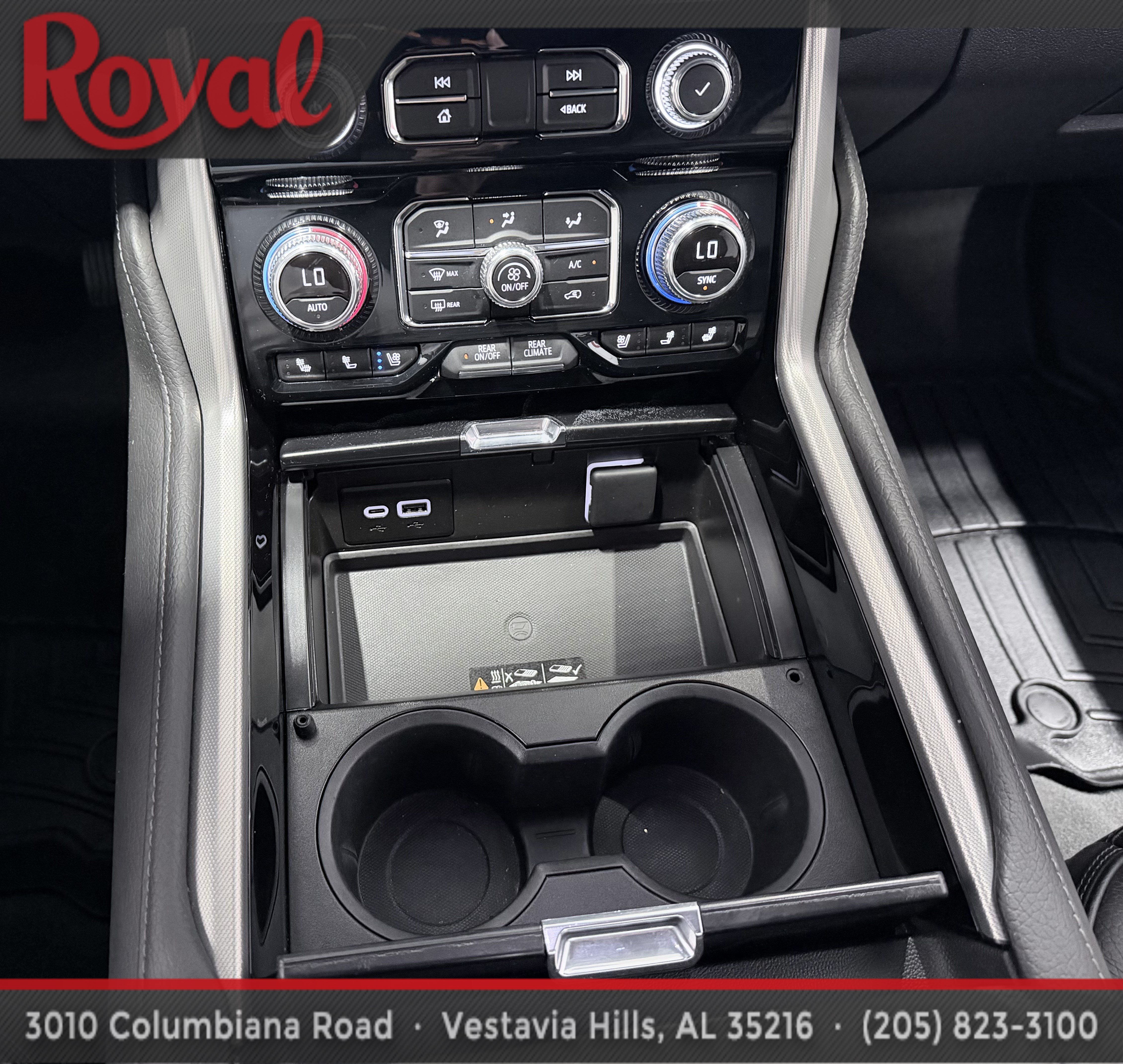 Used 2024 GMC Yukon XL Denali RWD image 28