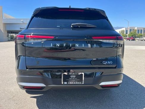 Certified 2026 INFINITI QX60 Luxe w/ Cargo Package FWD image 8