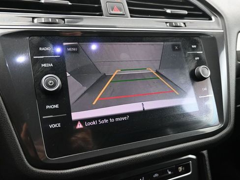 Used 2019 Volkswagen Tiguan SEL image 16