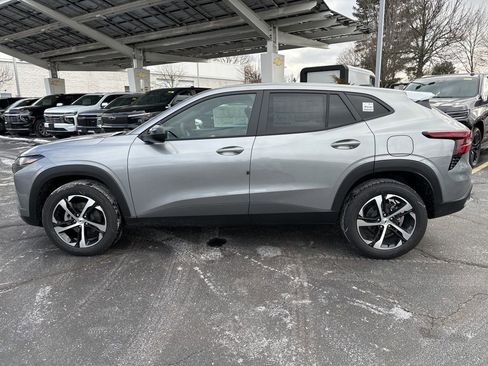 New 2026 Chevrolet Trax RS w/ Sunroof Package image 5