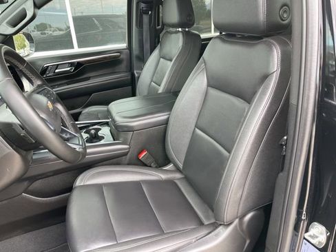 Used 2025 Chevrolet Tahoe LT AWD/4WD image 11