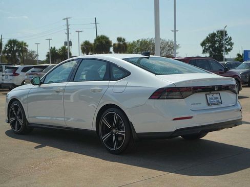 Certified 2026 Honda Accord SE image 4
