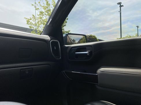 Used 2022 GMC Sierra 1500 SLT w/ SLT Premium Plus Package image 19