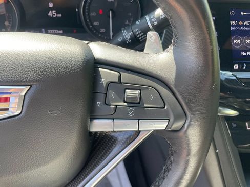Used 2021 Cadillac XT6 Sport AWD/4WD image 17