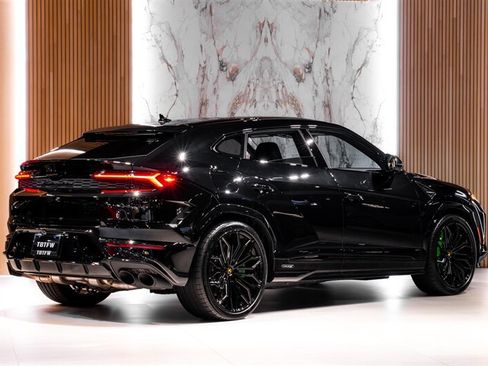Used 2026 Lamborghini Urus SE AWD/4WD image 4
