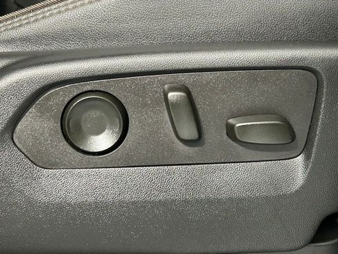 Used 2023 Chevrolet Suburban High Country w/ Premium Package image 13