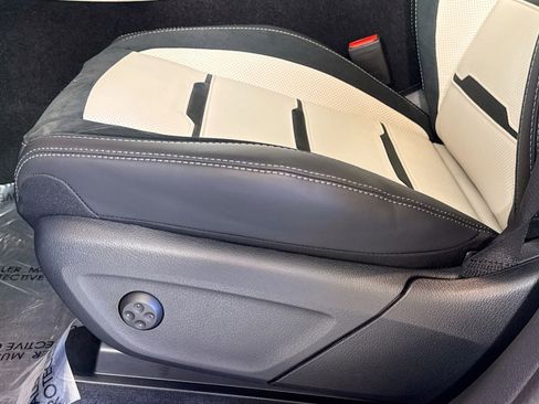 New 2026 Mercedes-Benz GLE 53 AMG 4MATIC Coupe image 18