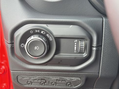 New 2026 Jeep Wrangler Unlimited Sahara AWD/4WD image 37