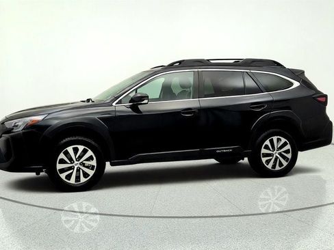 Used 2023 Subaru Outback Premium AWD/4WD image 8