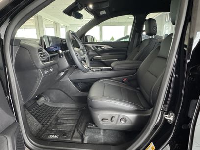 Used 2026 Chevrolet Traverse LT