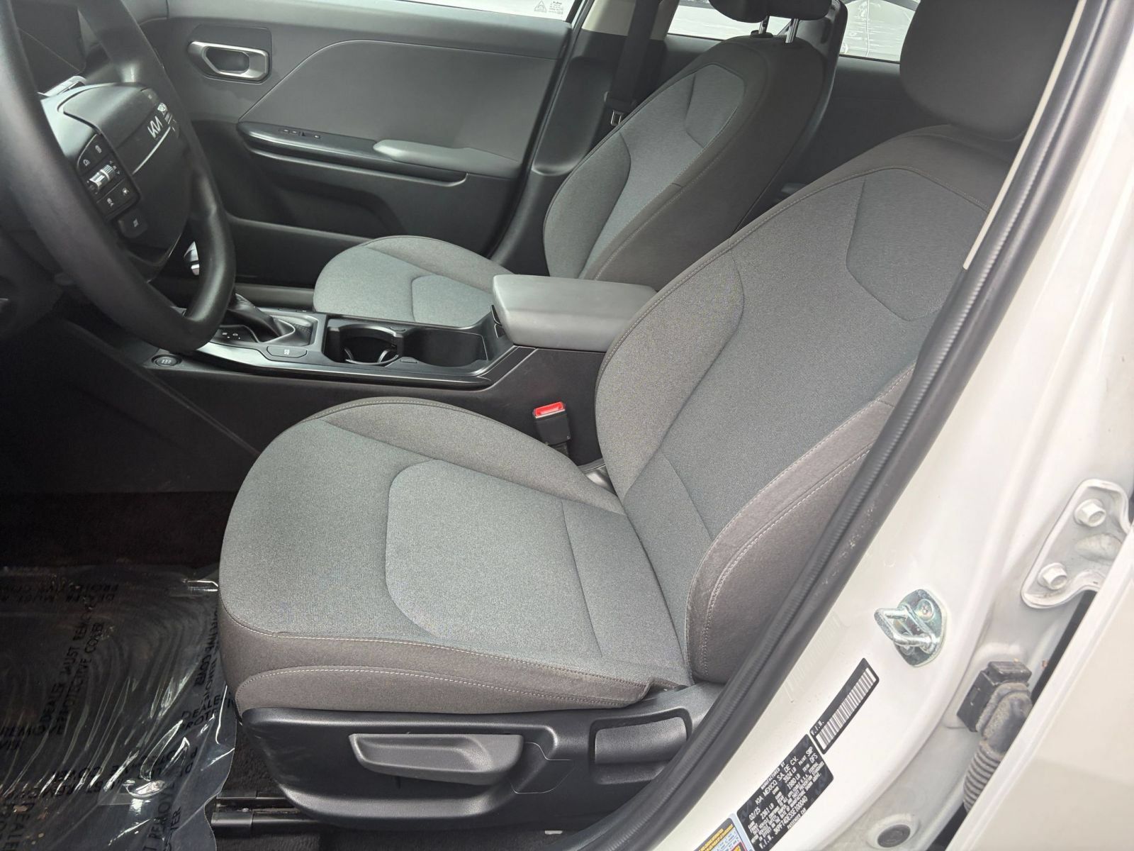 Used 2025 Kia K4 FWD image 25