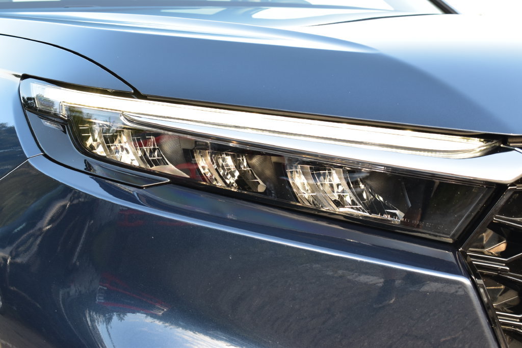 Used 2023 Honda CR-V EX-L image 5