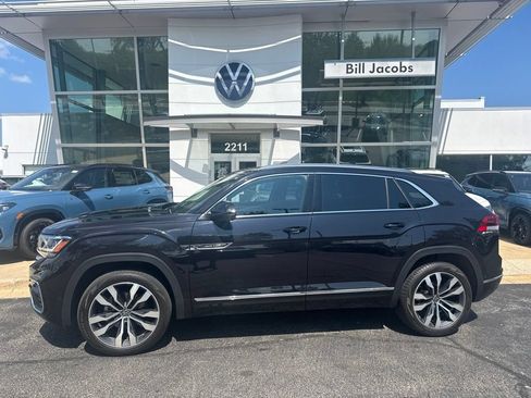 Used 2023 Volkswagen Atlas Cross Sport SEL Premium R-Line AWD/4WD image 3