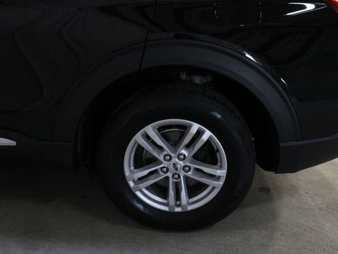 Used 2023 Ford Explorer XLT w/ Equipment Group 202A image 29