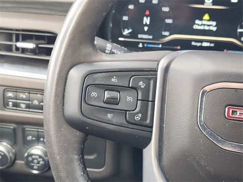 Used 2022 GMC Yukon SLT w/ SLT Luxury Package image 27