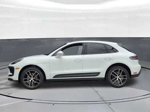Used 2026 Porsche Macan AWD/4WD image 2